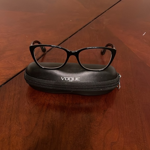 Vogue women eyeglass - Picture 8 of 12